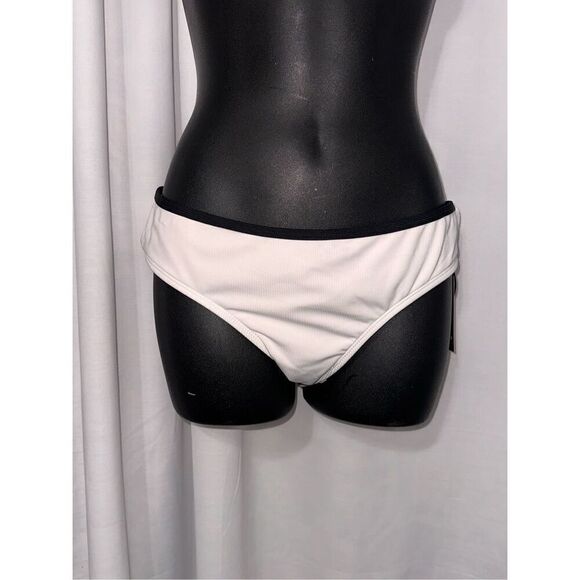 NEW WITH TAGS No Boundaries WOMEN white Bikini hipster Bottom size large mix and - Picture 1 of 5